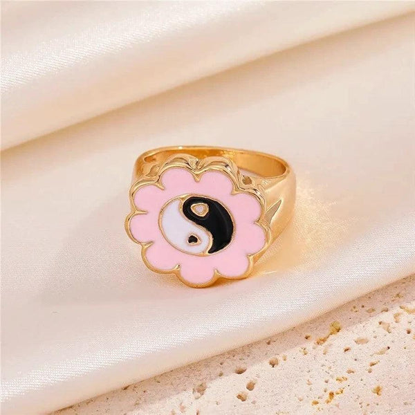 Floral Yin Yang Ring - Hesper