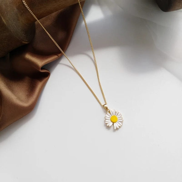 Daisy Pendant