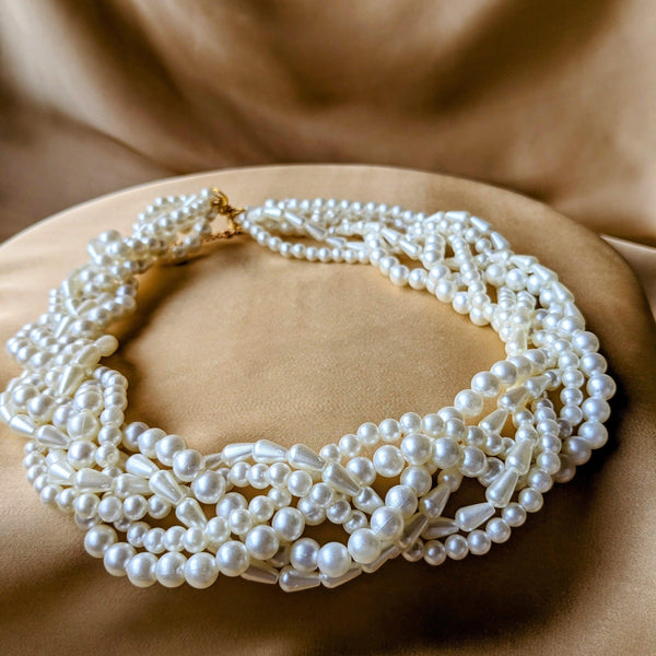 Twisted Pearl Necklace