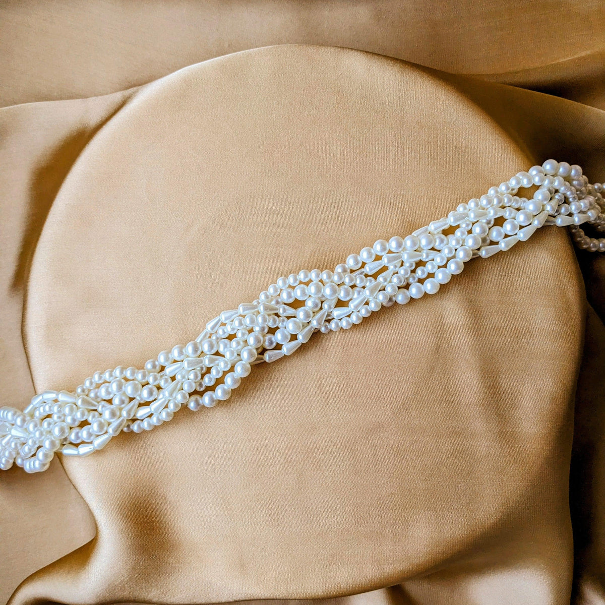 Twisted Pearl Necklace