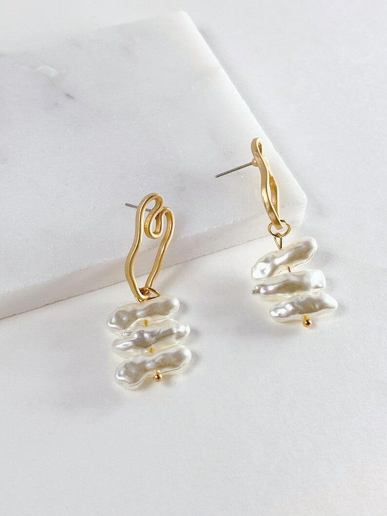 Contemporary Pearl Earrings - Hesper