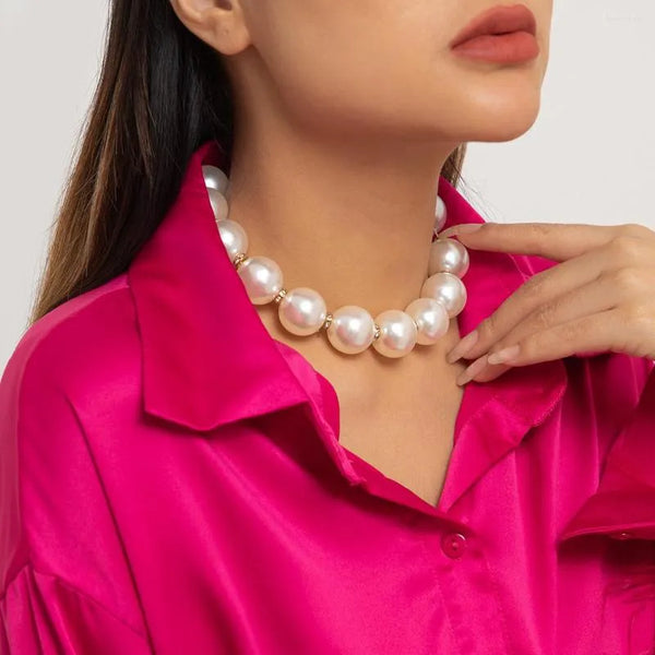 Single Layer Statement Pearl Necklace